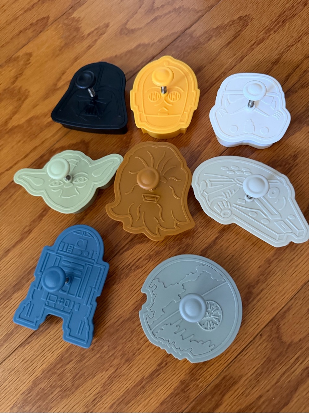 Star Wars Character Cookie Cutters - Set of 8 baking millennial falcon yoda bb8 - Picture 4 of 8
